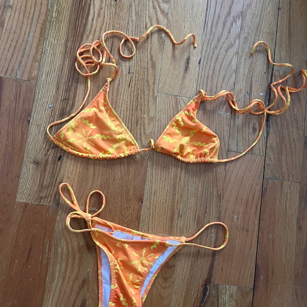 Heavy Manners Sunkist bikini 👙